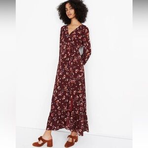 Madewell Ruffle-Hem Wrap Dress in Carnation Toss Size Medium Burgandy Maxi